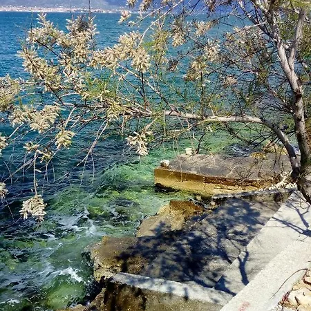 Apartman By The Sea Arbanija, Ciovo - 18224 *