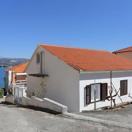 Apartmán By The Sea Arbanija - Ciovo - 18224 *