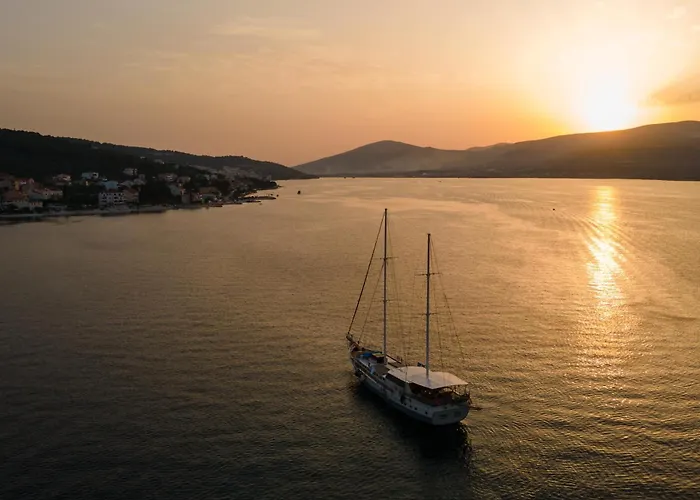 By The Sea Arbanija, Ciovo - 18224 Apartment Trogir