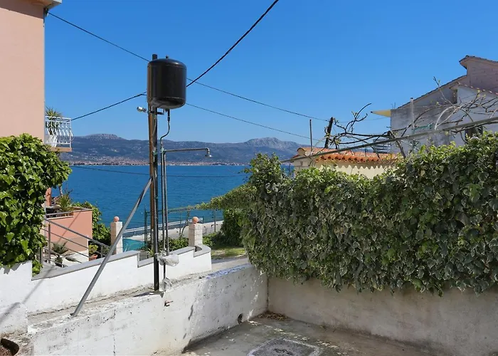Appartement By The Sea Arbanija, Ciovo - 18224 Trogir